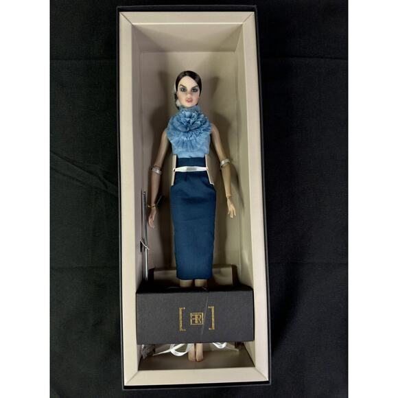 NEW Fashion Royalty Integrity Toys TAKE ME ON VANESSA 12”Doll - Picture 1 of 16